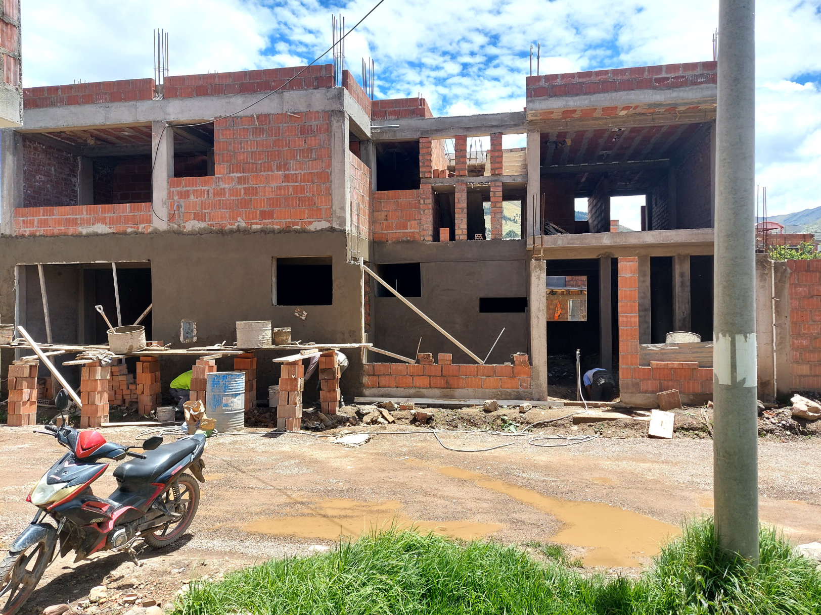 Edificio 3 Niveles Sicuani